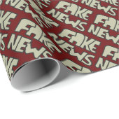 Fake News Geschenkpapier (Rolleneckpunkt)