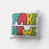 Fake News Kissen (Rückseite)