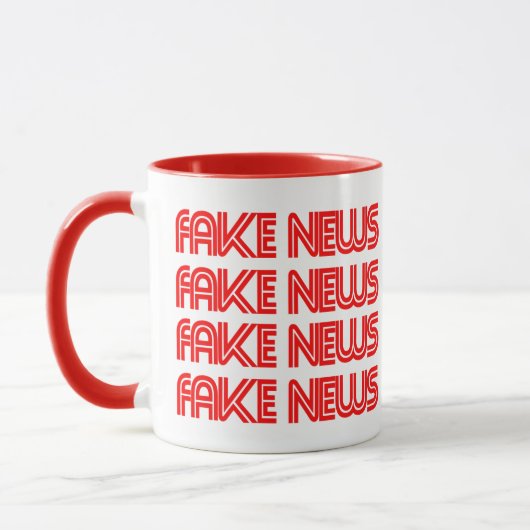 Fake News Tasse (Links)