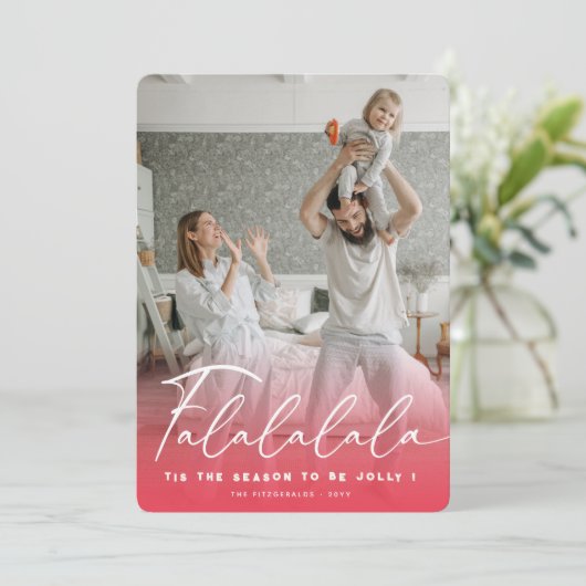 Falalala Fun Script Rosa Weihnachten Modernes Foto (Stehend Vorderseite)