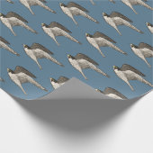 Falken auf blauem Papier Geschenkpapier (Ecke)