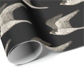 Falken auf schwarzem Packpapier (Rolleneckpunkt)