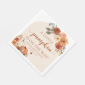 Fall A Little Pumpkin ist auf dem Weg Babydusche Serviette (Ecke)