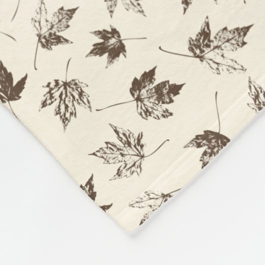 Fall Ahorn Verlasse auf Creme - nahtloses Muster. Fleecedecke (Ecke)