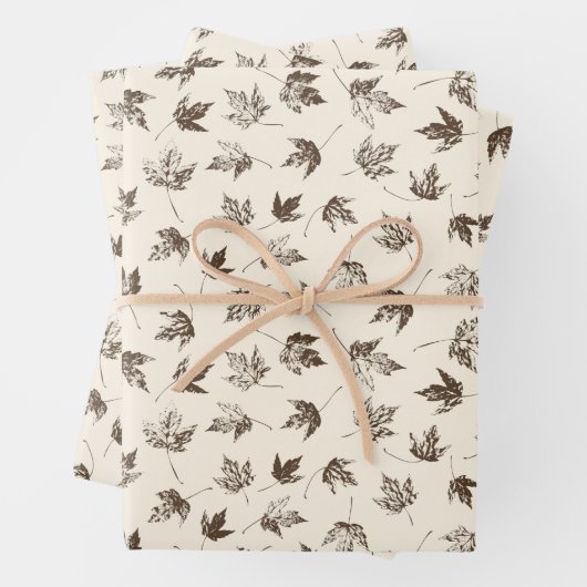 Fall Ahorn Verlasse auf Creme - nahtloses Muster. Geschenkpapier Set (Beispiel)