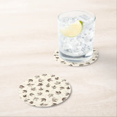 Fall Ahorn Verlasse auf Creme - nahtloses Muster. Runder Pappuntersetzer (Vor Ort)