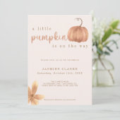Fall Baby Girl Dusche | Ein kleiner Kürbis Einladung (Stehend Vorderseite)