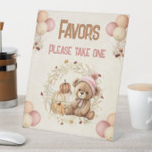 Fall Birthday Pumpkins Bear Girl Pedestal Zeichen Sockelschild (In Situ)