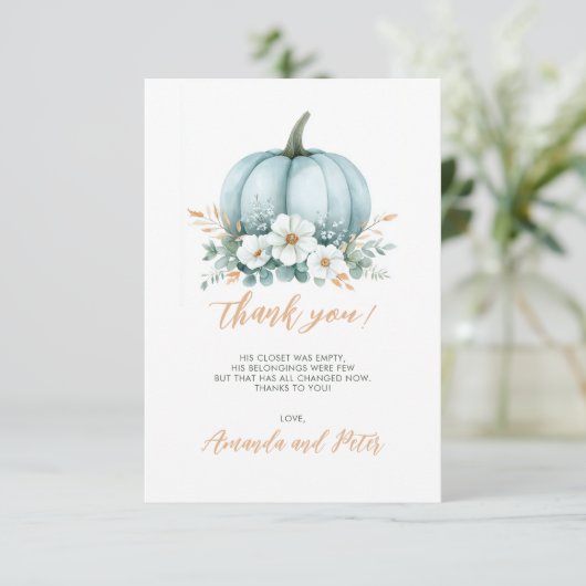 Fall Blue Pumpkin Floral Eucalyptus Baby Dusche Dankeskarte (Stehend Vorderseite)