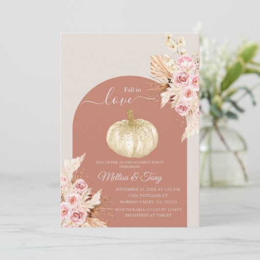 Fall Boho Arch Pumpkin Falling in Liebe Einladung (Stehend Vorderseite)