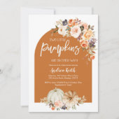 Fall Boho Arch Pumpkin Floral TWINS Babydusche Einladung (Vorderseite)