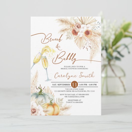 Fall Brunch und Bubbly Boho Pumpkin Brautparty Einladung (Stehend Vorderseite)