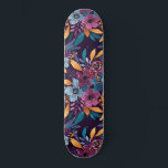 Fall Burgund Marine Mustard Wasserfarbe Blume Art Skateboard<br><div class="desc">Dieses elegante und künstlerische Muster ist perfekt für die trendige und stilvolle Frau. Es ist mit handgemalten Beerenbordeaux, Marineblau, Senfgelb, Smaragdgrün, klassisch blauem Wasserfall und Herbst, Blume und Blätter Bouquet-Muster auf einem lila bordeauxfarbenen Hintergrund. Es ist ein künstlerisches, modernes, Land, hübsch, einzigartig und trendy. Stilisieren Sie mit diesem einzigartigen und...</div>