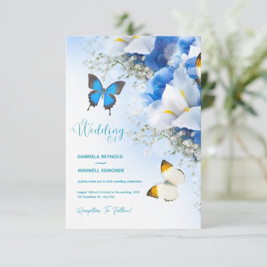 Fall Butterfly Nature Blue Hydrangea Wedding Einladung (Stehend Vorderseite)