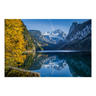 Fall Dachstein Berg reflektiert in Gosausee Lak Poster