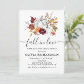 Fall der Liebe Floral Pumpkin Fall Brautparty Einladung (Stehend Vorderseite)