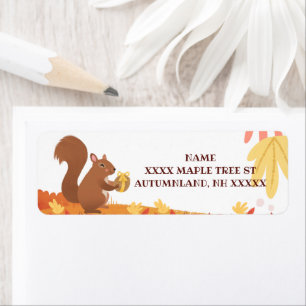 Fall-Eichhörnchen mit Nut and Herbstlaubs Label