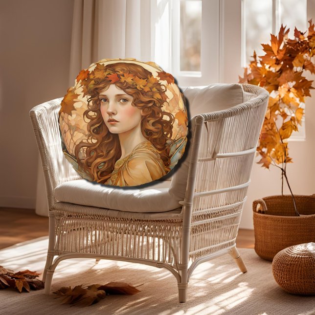 Fall Fairy - Art Nouveau Rundes Kissen (Von Creator hochgeladen)