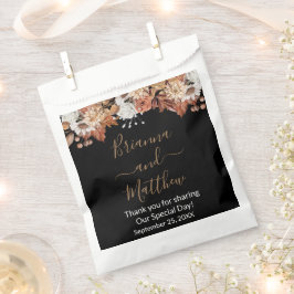 Fall Floral auf Black Fevor Bag Geschenktütchen