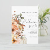 Fall Floral Pumpkin Script-Halloween-Party Einladung (Stehend Vorderseite)