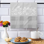 Fall Foliage Autumn Flowers & Foliage Grey Plaid Geschirrtuch<br><div class="desc">Fall in love with the perfect combination of beautiful fall foliage, autumn flowers, and cozy plaid with our fall-style cozy chic home decor tea towel. Personalize with your own unique monogram and transform your space into a cozy sanctuary for unforgettable Thanksgiving gatherings and fall home decorating. Illustrations are hand-drawn original...</div>