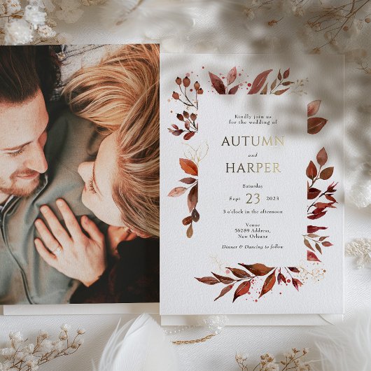 Fall Foliage 'Falling in Liebe' Foto Hochzeit Folieneinladung