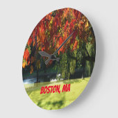 Fall Foliage Große Wanduhr (Winkel)