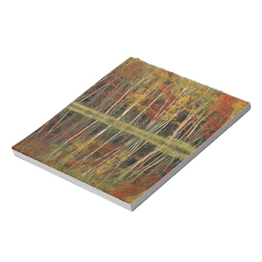 Fall Foliage und Birkenreflektionen; Hiawatha Notizblock (Rotiert)