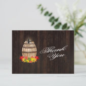 Fall Foliage Wine Barrel Weinberg Hochzeit Dankeskarte (Stehend Vorderseite)