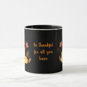 Fall Gnome Erntedank Tasse mit schwarzem Hintergru (Zentrum)