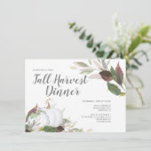Fall Harvest White Pumpkin Friendsgiving Einladung (Stehend Vorderseite)