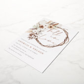 Fall in Love Boho Wreath Wedding Rose Gold Folieneinladung (Gedreht)