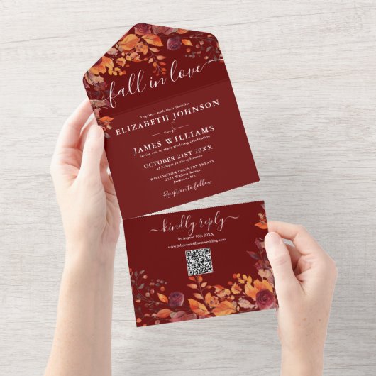  Fall In Love Burgundy Floral QR Code Wedding All In One Einladung (Abreißen)