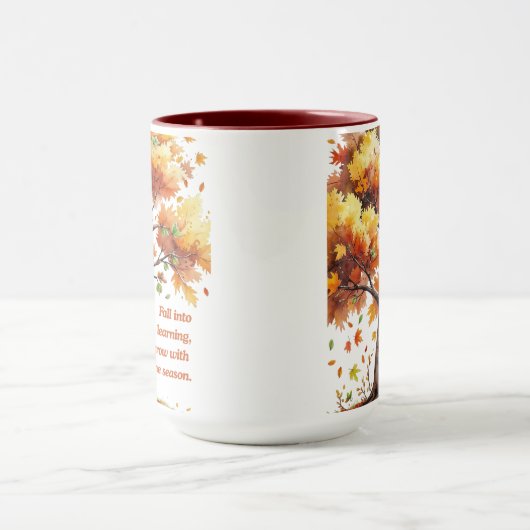 Fall Into Learning – Inspirational Autumn Tasse (Zentrum)