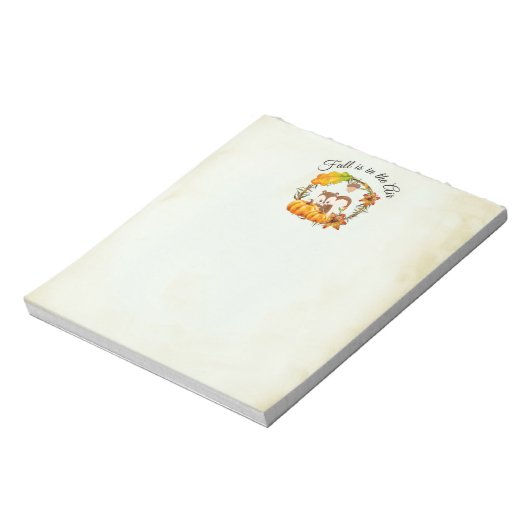 Fall ist in der Lufttypografie mit Eichhörnchen Notizblock (Rotiert)