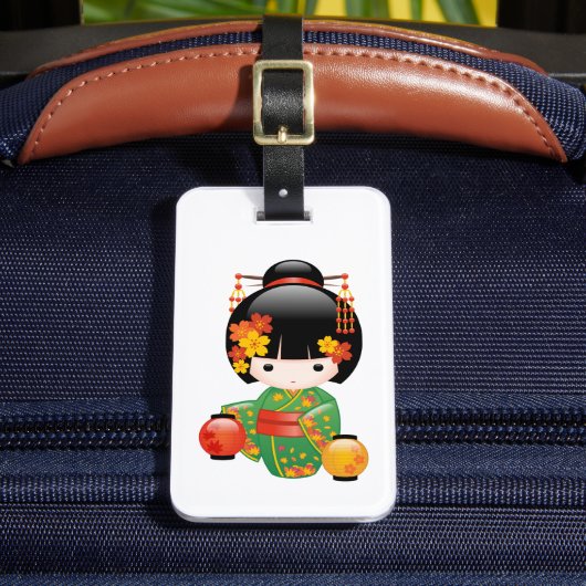 Fall Kokeshi Doll - Green Kimono Geisha Girl Gepäckanhänger (Vorderseite Insitu 2)