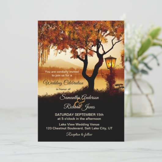 Fall Lake View Tree Einladung Hochzeit (Stehend Vorderseite)