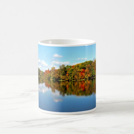 Fall-Landschaftsherbst-Farben Kaffeetasse (Mittel)