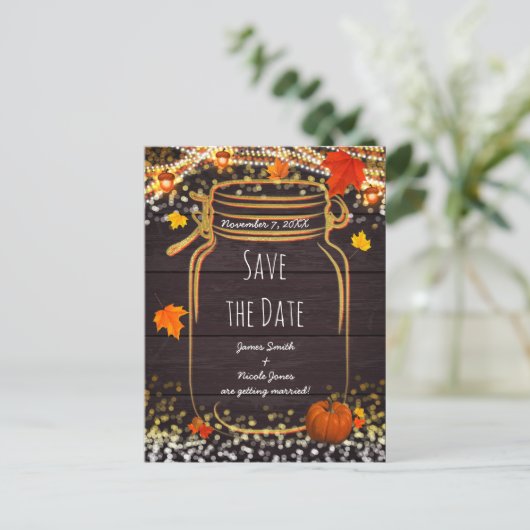 Fall Mason Jar Rustikaler Herbst Save the Date Ankündigungspostkarte (Stehend Vorderseite)