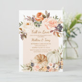 Fall Moderner Arch Floral Pumpkin Falling in Liebe Einladung (Stehend Vorderseite)