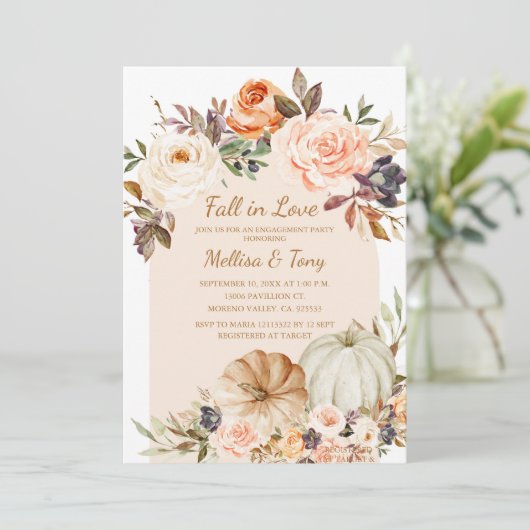 Fall Moderner Arch Floral Pumpkin Falling in Liebe Einladung (Stehend Vorderseite)