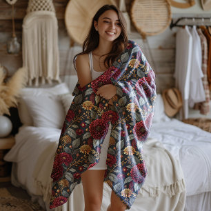 Fall Moody Peony Burgundy auf Dunkelgraublümchen Fleecedecke