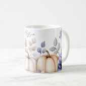 Fall Mug with blue and beige Pumpkins and Flowers Kaffeetasse (VorderseiteRechts)