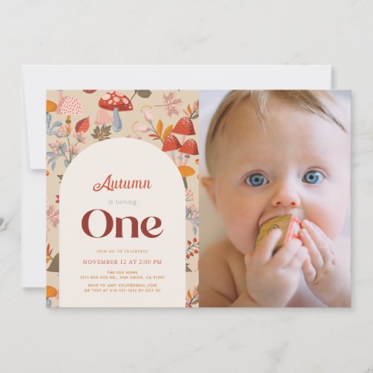 Fall Mushroom Wildflower 1st Birthday Tan Photo Einladung (Vorderseite)