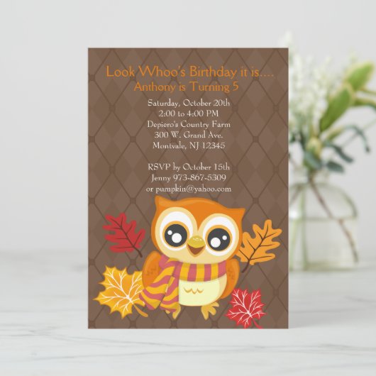 Fall Owl Geburtstagsparty Einladung (Stehend Vorderseite)