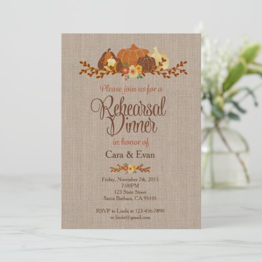 Fall-Proben-Abendessen-Einladungs-rustikaler Einladung (Stehend Vorderseite)