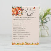 Fall Pumpkin Baby Duwer kennt Mama Game Card Einladung (Stehend Vorderseite)