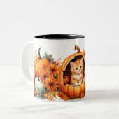 Fall Pumpkin und Kitten Zweifarbige Tasse (Vorderseite Links)