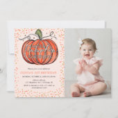 Fall Pumpkin unser Klein dreht ein Foto Einladung (Vorderseite)