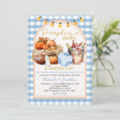 Fall Pumpkins Brews Diapers Gingham Gender Reveal Einladung (Stehend Vorderseite)